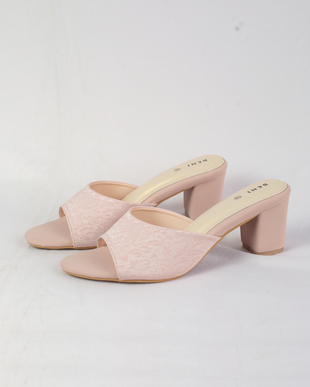 Flora Silk – Blush Pearl
