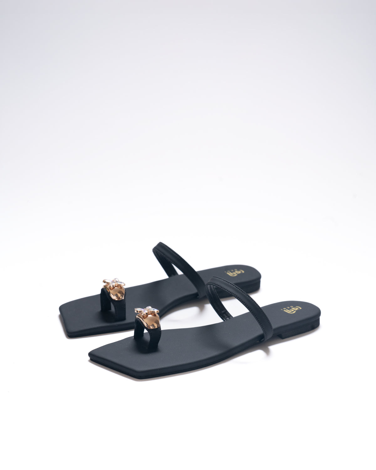 orna-step-carbon-black-essential-flats-daily-wear