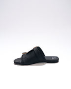 stride-buckle-dusty-black-flat-sandals-urban-commute