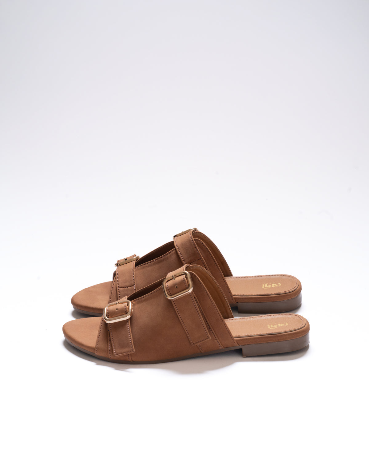 stride-buckle-toffee-tan-flat-sandals-adjustable-strap