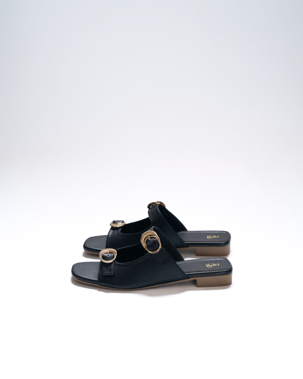 classic-luma-midnight-black-casual-flats-women-shoes