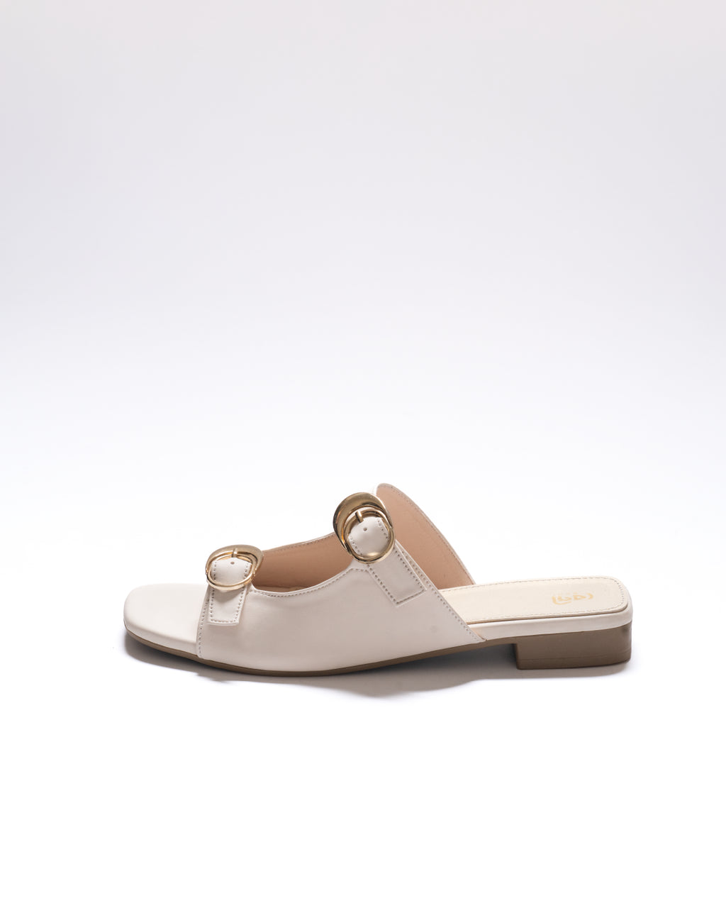 luxe-buckle-aurora-cream-elegant-flat-sandals-chic